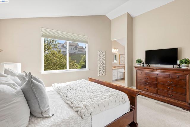 47 Summer Hill Court, Danville CA: https://media.crmls.org/mediaz/63ad39ce-d55f-4e57-9d9c-5c06448c1285.jpg