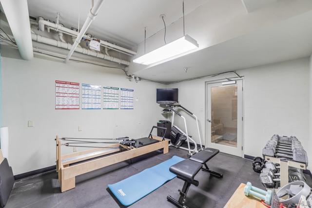3200 6th Avenue, San Diego CA: https://media.crmls.org/mediaz/63ae6f53-2ee9-49e6-a35c-322494ebbc9e.jpg