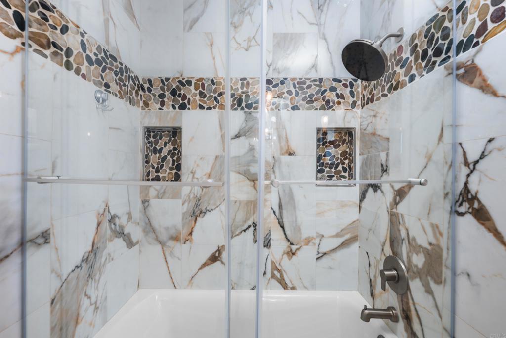 https://media.crmls.org/mediaz/63af26fd-10ce-4eac-8a45-f5dc60e71dab.jpg?preset=X-Large