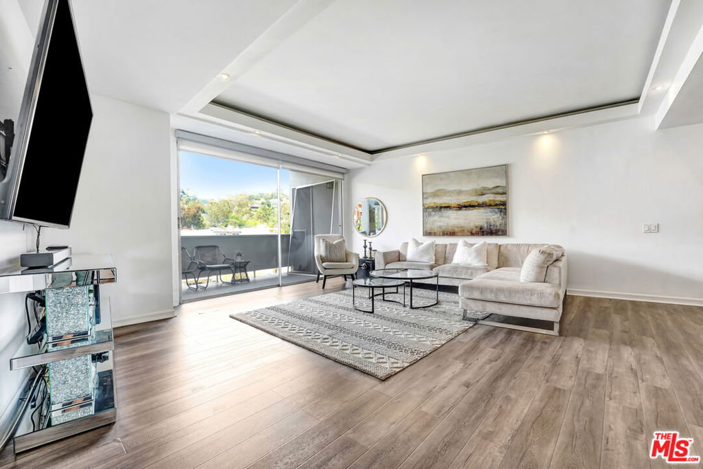 7250 Franklin Avenue #503