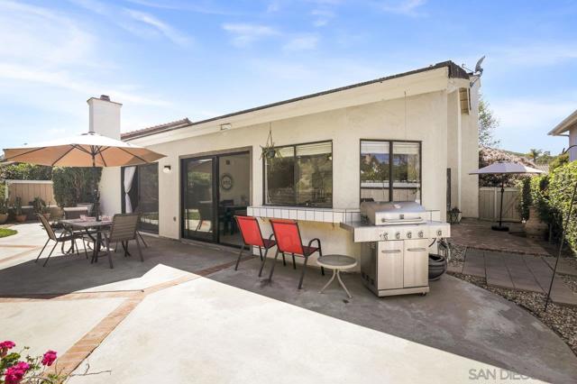 18571 Wessex St, San Diego CA: https://media.crmls.org/mediaz/63b094fd-0a69-472a-bde6-8834d5b497da.jpg