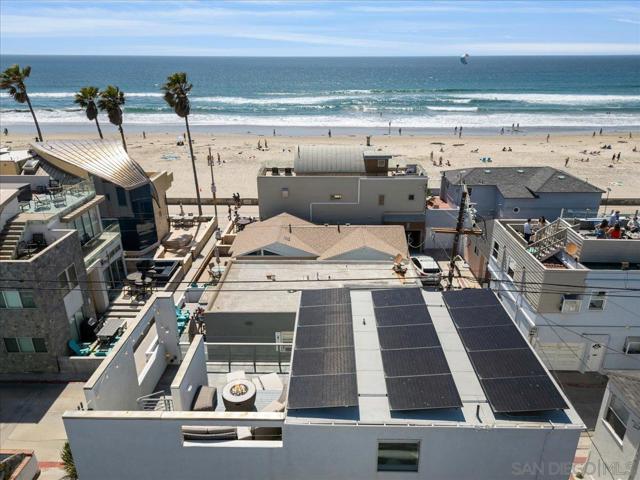 710 Verona Court, San Diego CA: https://media.crmls.org/mediaz/63b1af59-5883-4817-abdf-0077edc71f60.jpg