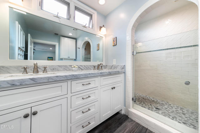 Detail Gallery Image 25 of 55 For 4402 El Camino Corto, La Canada Flintridge,  CA 91011 - 4 Beds | 3 Baths