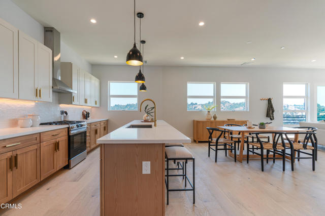 3874 W Point Drive, Los Angeles CA: https://media.crmls.org/mediaz/63b4fcb3-656b-43da-99f3-88e1a182caa6.jpg