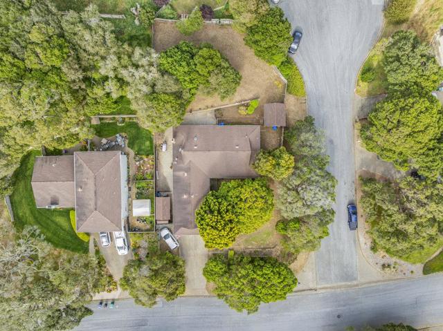 9355 Canyon Oak Road, Salinas CA: https://media.crmls.org/mediaz/63b526c0-7490-4a19-aa3a-37eb82c8aaf7.jpg