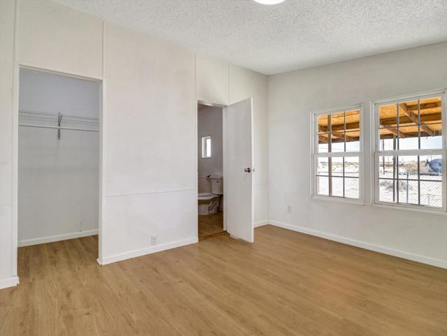 27-2204 Ocean Side Avenue-27