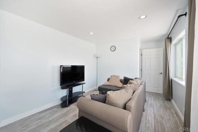 1656 Maria Avenue, Spring Valley CA: https://media.crmls.org/mediaz/63b628c5-478e-43e4-8eed-d437aa552a59.jpg