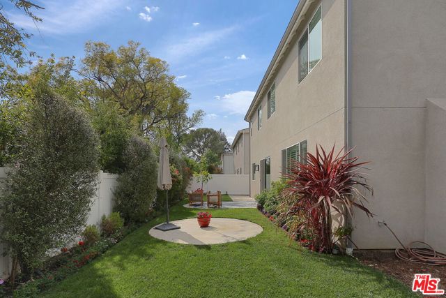 Image 37 of 39 For 17302 Lemay Street