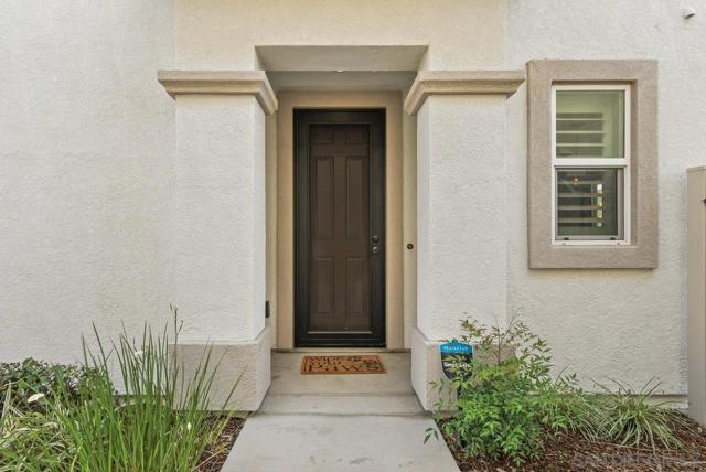 8624 Sage Shadow Drive, Lakeside CA: https://media.crmls.org/mediaz/63b9f84e-bf10-4e43-9c78-d44dc41ccfb6.jpg