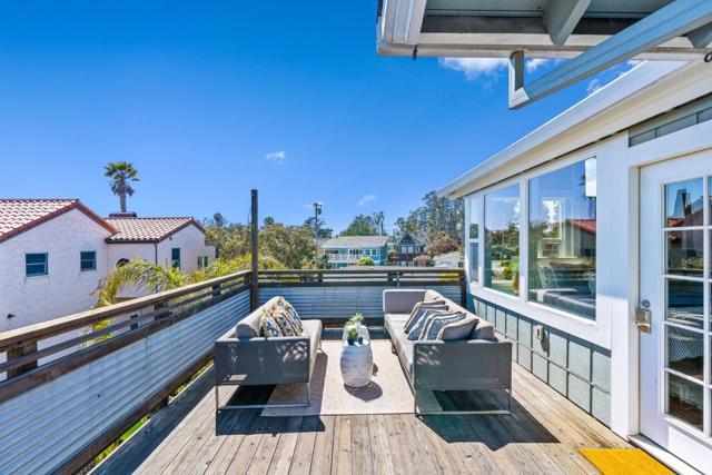 22956 E Cliff Drive, Santa Cruz CA: https://media.crmls.org/mediaz/63ba4ba0-b4c8-4651-904c-626a9c578f93.jpg