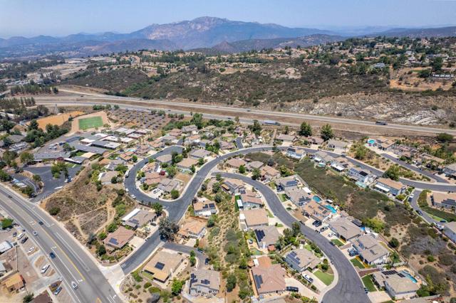 2288 Boulders Ct, Alpine CA: https://media.crmls.org/mediaz/63bb8c76-ace6-42c8-992e-741a1d482578.jpg