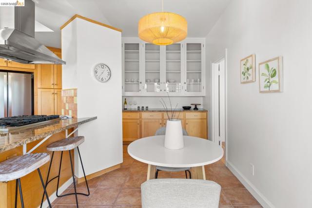 758 Spruce St, Berkeley CA: https://media.crmls.org/mediaz/63bc0269-4932-49d3-84c6-af5c753fa934.jpg