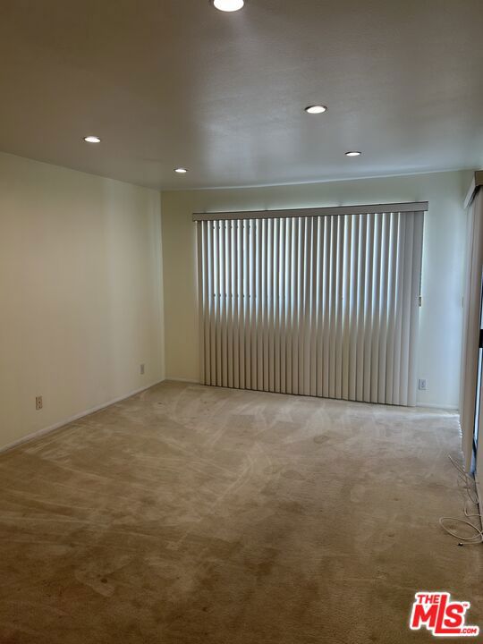 4700 Natick Avenue, Sherman Oaks CA: https://media.crmls.org/mediaz/63bc0bfa-29e0-4c2a-a684-f50ea2d23588.jpg