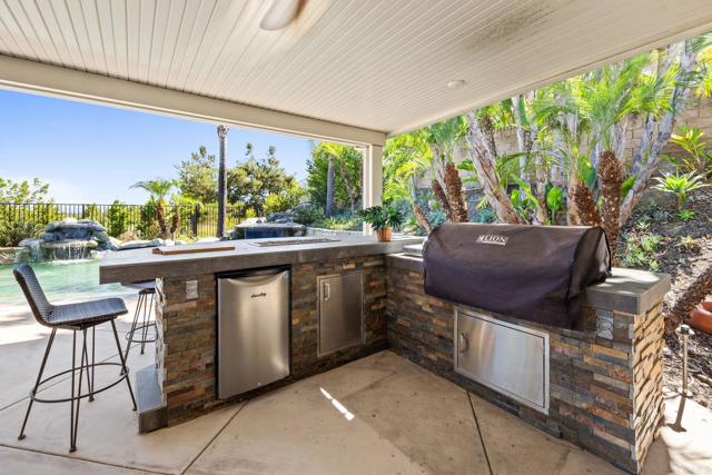 Detail Gallery Image 39 of 62 For 2216 Blossom Hill Ln, Escondido,  CA 92029 - 5 Beds | 4/1 Baths