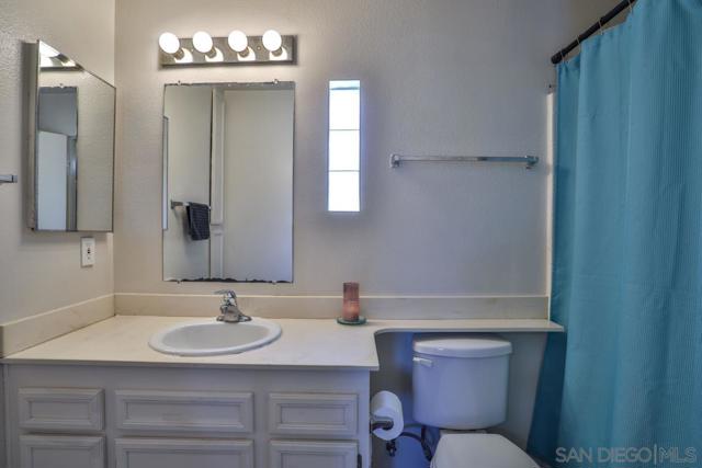 327 61st STREET, San Diego CA: https://media.crmls.org/mediaz/63bc33fc-4137-48ba-88f6-2805bf806727.jpg