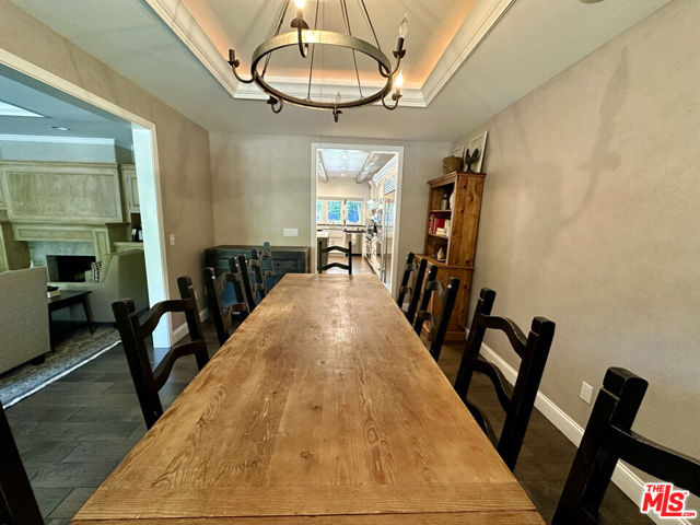 12722 Halkirk Street, Studio City CA: https://media.crmls.org/mediaz/63be228e-7696-4650-8f49-1d4a542a2960.jpg