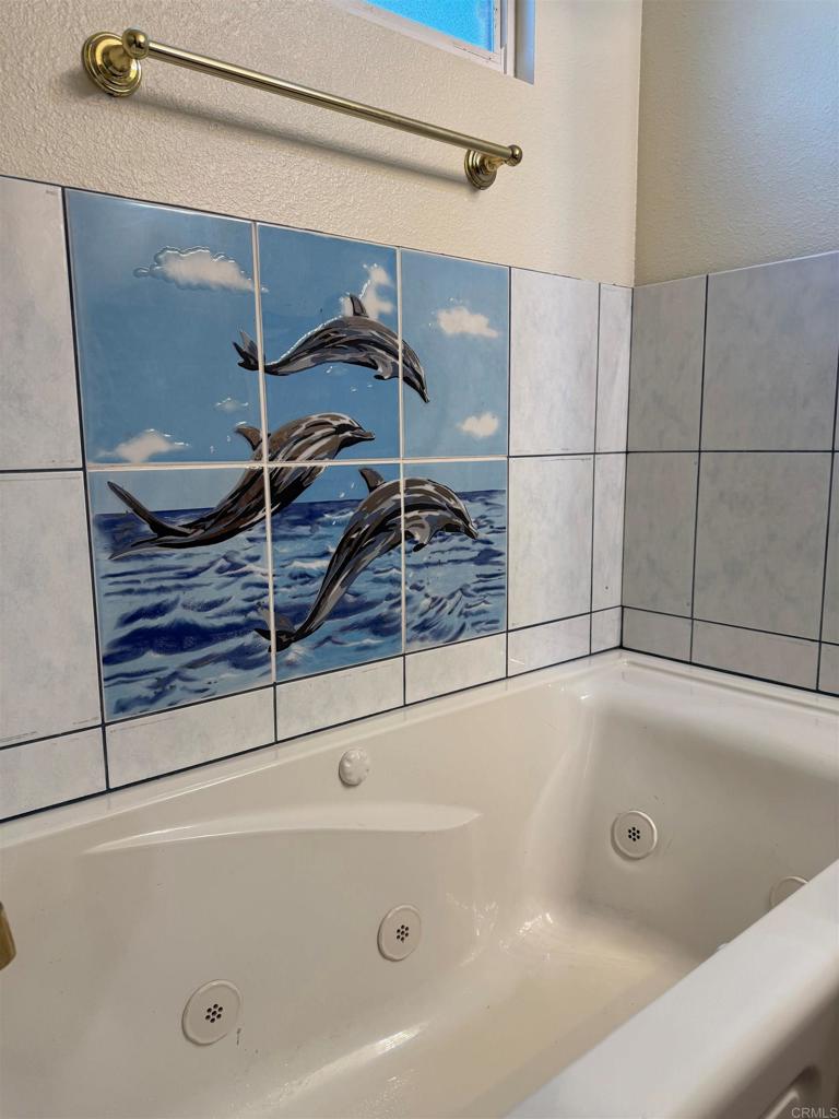 https://media.crmls.org/mediaz/63c002da-3299-4207-8fd5-91ca9f28fe9f.jpg?preset=X-Large