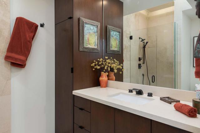 22 Cornell Drive, Rancho Mirage CA: https://media.crmls.org/mediaz/63c039bd-2f4a-4269-831c-aa2b53a6b247.jpg