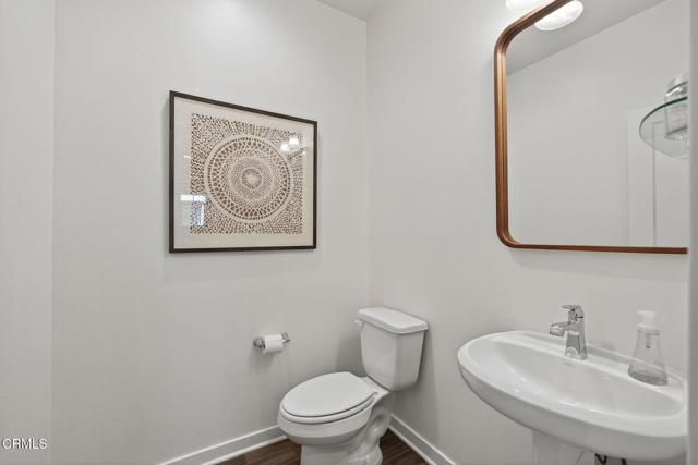 139 Farmhouse Drive, Simi Valley CA: https://media.crmls.org/mediaz/63c061a9-9818-4fbe-94aa-a4ac542b7d15.jpg