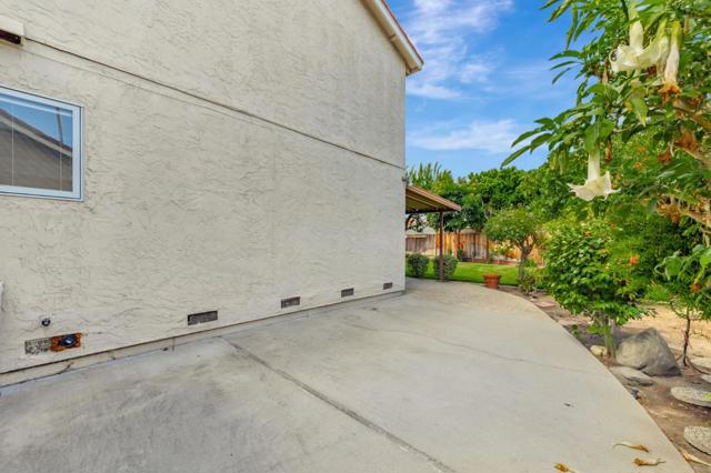 1615 Corte De Callas, San Jose CA: https://media.crmls.org/mediaz/63c092b1-d63a-4e0a-9d1b-44fd5bc428d1.jpg
