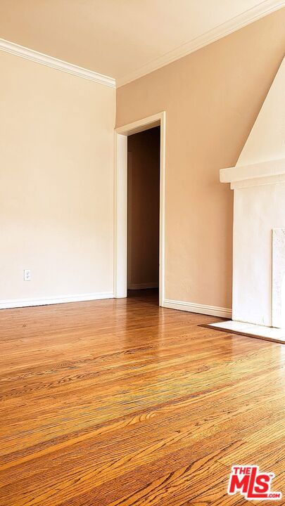 4124 Monroe Street, Los Angeles CA: https://media.crmls.org/mediaz/63c09511-9888-420a-8714-feacd1ae9e56.jpg