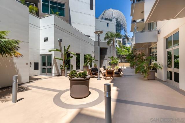 253 10Th Ave, San Diego CA: https://media.crmls.org/mediaz/63c17d67-1140-4bed-96a4-a9569b7e2a23.jpg