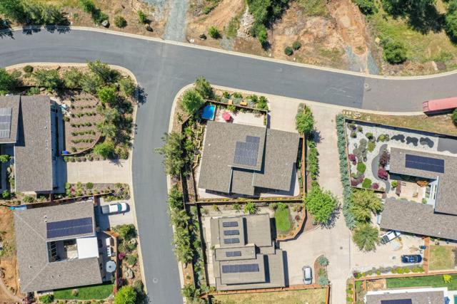 18870 Old Bridge Road, Jamestown CA: https://media.crmls.org/mediaz/63c1bcac-8cef-4c41-bcf3-26158d048418.jpg