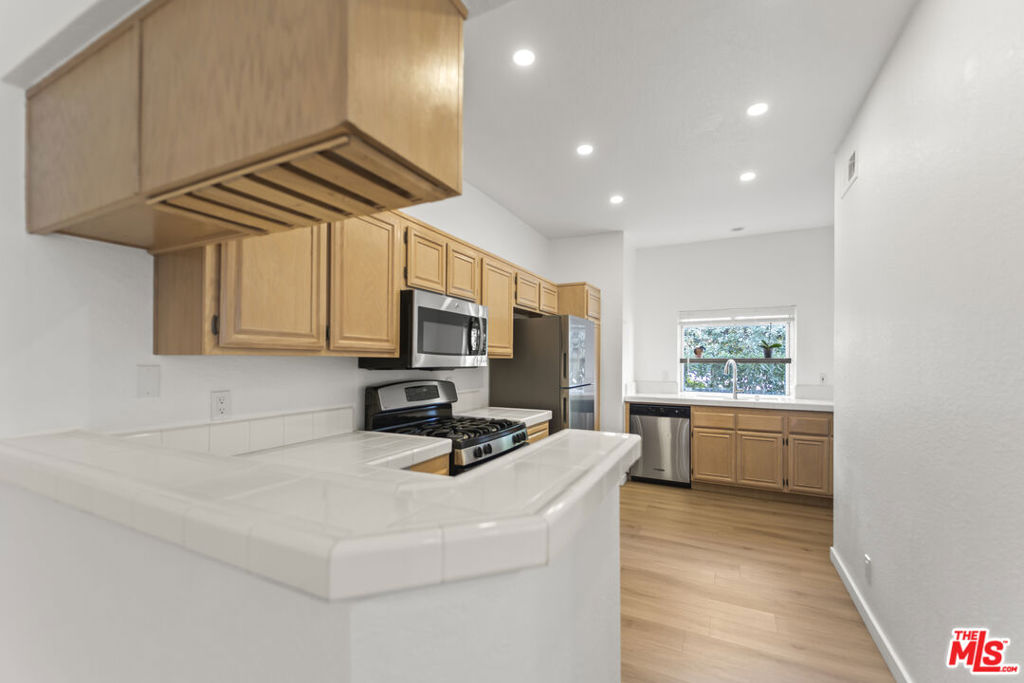 MLS #25494405 image #8