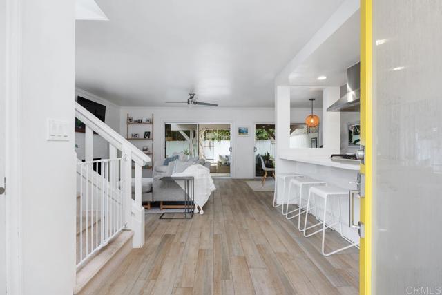 202 Calle De Sereno, Encinitas CA: https://media.crmls.org/mediaz/63c2913f-1ba0-444a-9d49-fdf3ca853d3f.jpg