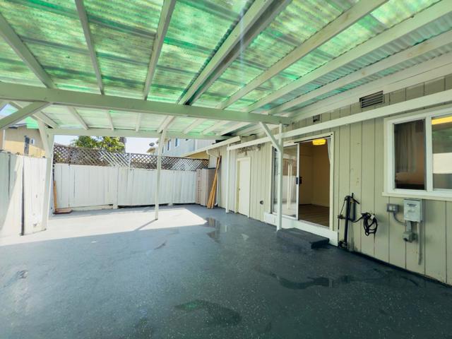 631 Foster Court, Hayward CA: https://media.crmls.org/mediaz/63c3be89-8298-4c87-be2f-7b18344a5c0c.jpg