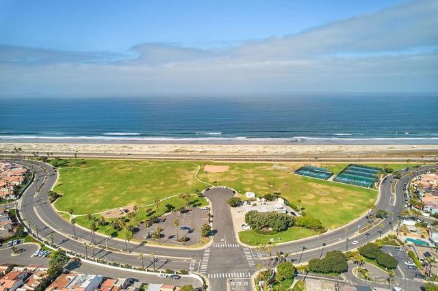 105 Antigua Ct, Coronado CA: https://media.crmls.org/mediaz/63c45e25-69d1-4533-b4c3-69344815742c.jpg