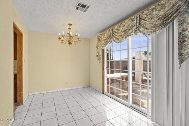 Detail Gallery Image 9 of 35 For 3043 S G St, Oxnard,  CA 93033 - 4 Beds | 2 Baths