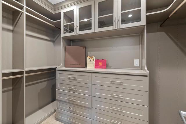 23435 Summit Road, Los Gatos CA: https://media.crmls.org/mediaz/63c5b899-10ef-43cd-9c2d-e018c718d199.jpg