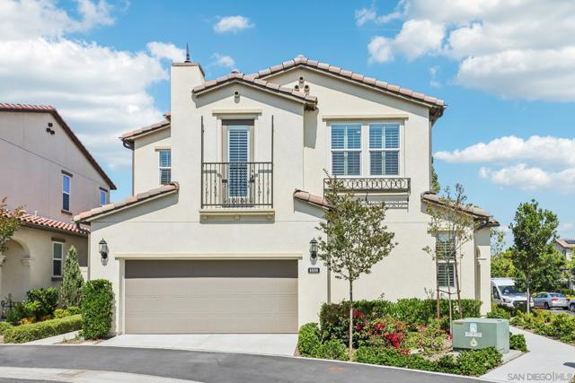 6698 Spartina Ct, Carlsbad CA: https://media.crmls.org/mediaz/63c630dc-2dfa-4b20-9179-be7293212f0f.jpg