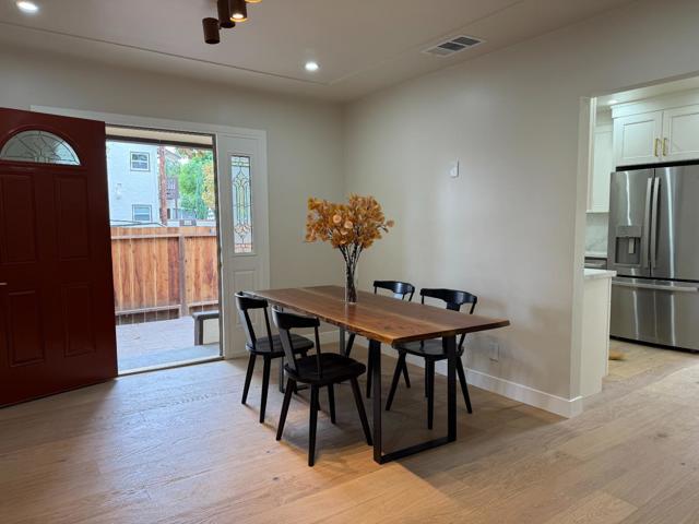 199 S 23rd Street, San Jose CA: https://media.crmls.org/mediaz/63c661e4-48f8-4b2f-8383-ba5fcdb4d217.jpg