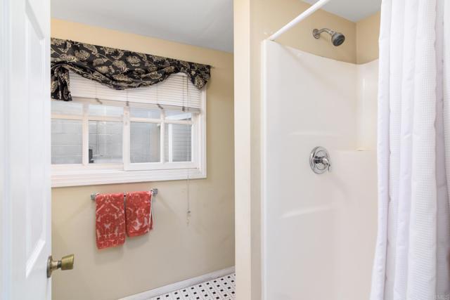 Detail Gallery Image 30 of 44 For 3915 Falcon St, San Diego,  CA 92103 - 3 Beds | 3 Baths