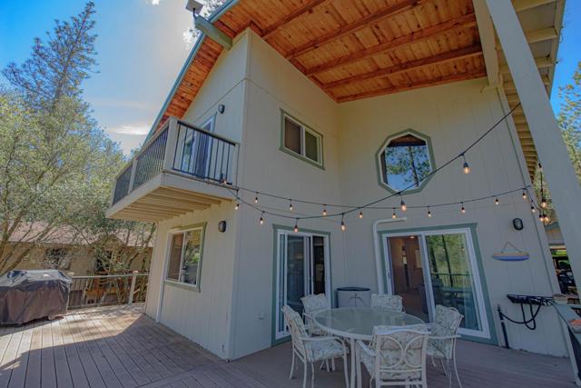 13069 Wells Fargo Drive, Groveland CA: https://media.crmls.org/mediaz/63c8c7b9-fc50-4af8-b0b9-d40b4becd47f.jpg