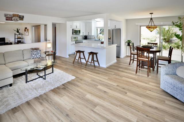 17473 Plaza Abierto, San Diego CA: https://media.crmls.org/mediaz/63c8f7ac-a057-4d10-8ed7-b446169591d3.jpg