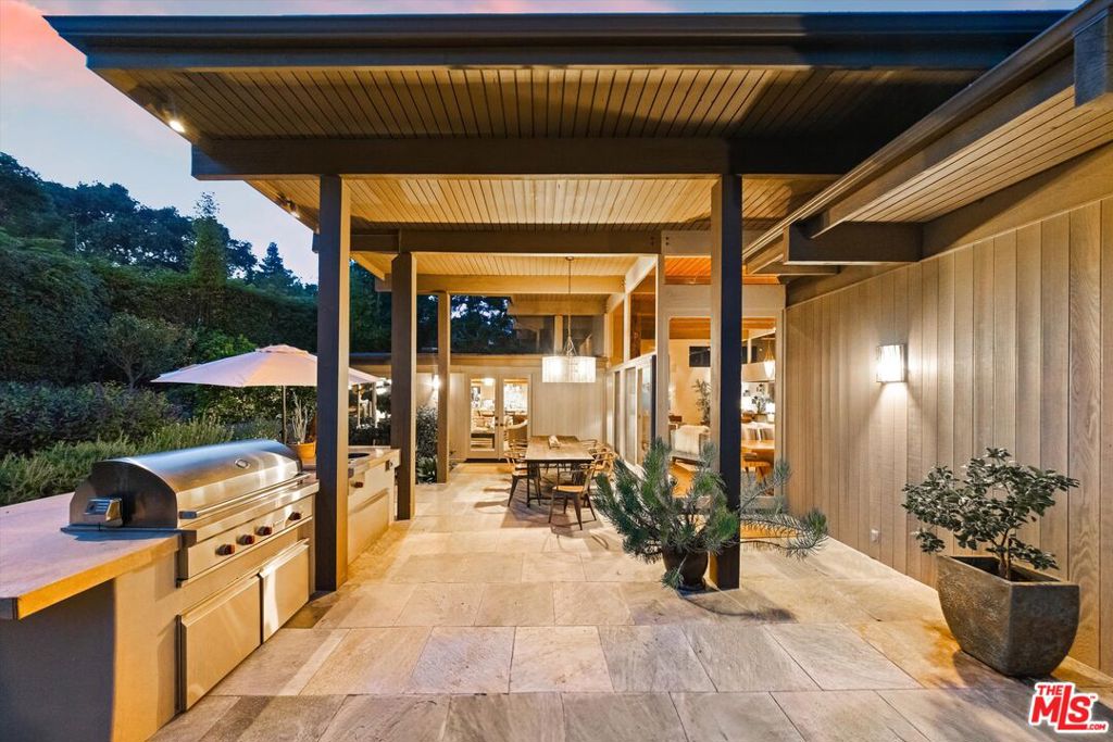 MLS #25557351 img 21