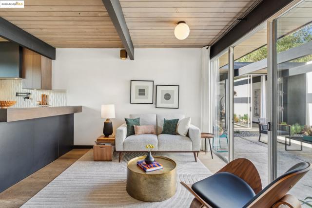 8156 Coach Dr, Oakland CA: https://media.crmls.org/mediaz/63ca21d2-4e32-4ef1-9ad9-088487a782cc.jpg