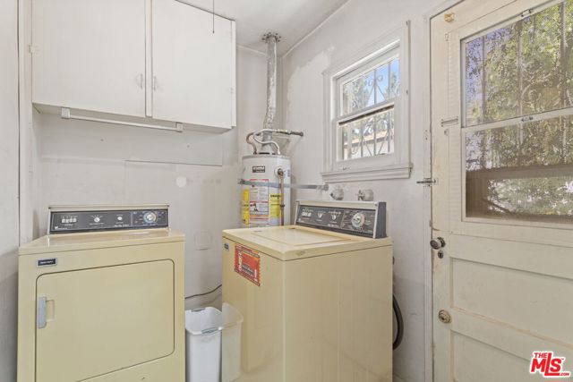 4030 Boise Avenue, Los Angeles CA: https://media.crmls.org/mediaz/63caf071-3896-416c-aade-90dcdf1aec0f.jpg
