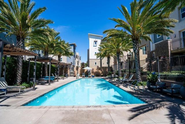 Detail Gallery Image 33 of 35 For 6124 Colt Pl #101,  Carlsbad,  CA 92009 - 3 Beds | 2/2 Baths