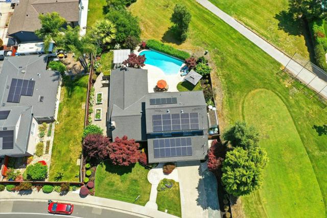 9658 Broadmoor Dr, San Ramon CA: https://media.crmls.org/mediaz/63cbaacf-bc2b-4f26-941e-e75b5ee13750.jpg