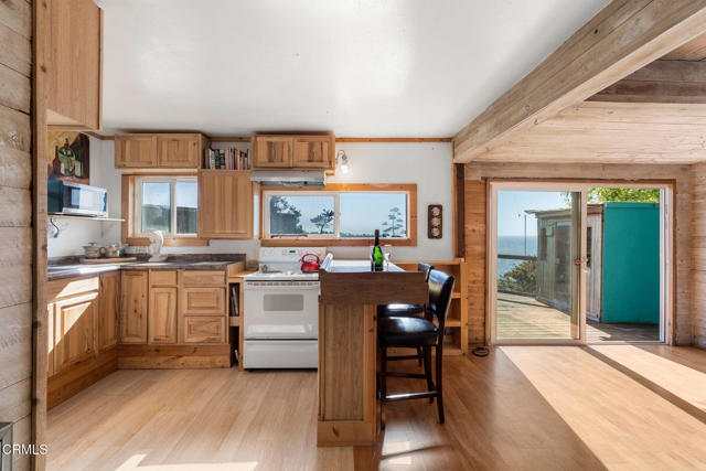 Detail Gallery Image 22 of 27 For 38882 Honey Run Ln, Gualala,  CA 95445 - 1 Beds | 1 Baths