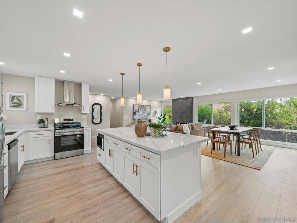 14793 Penasquitos Dr