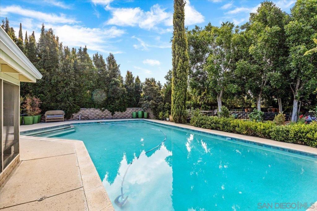 877 Montview Drive - photo 20