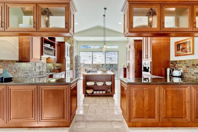 11558 Creek Road, Poway CA: https://media.crmls.org/mediaz/63cde356-7dca-4f11-bfb5-25b4d3c48be0.jpg