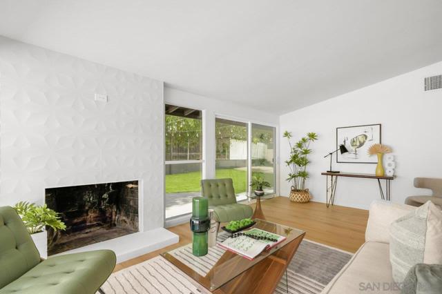 6373 Lake Albano Ave, San Diego CA: https://media.crmls.org/mediaz/63ceff96-c76b-41fb-ab1c-5725c4f9d3a5.jpg
