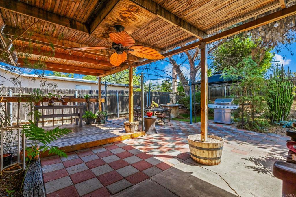 650 Begonia Street - photo 17
