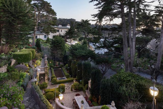 254 Highway 1, Carmel CA: https://media.crmls.org/mediaz/63cfc3ab-038d-439c-ade7-dcc61adb6090.jpg